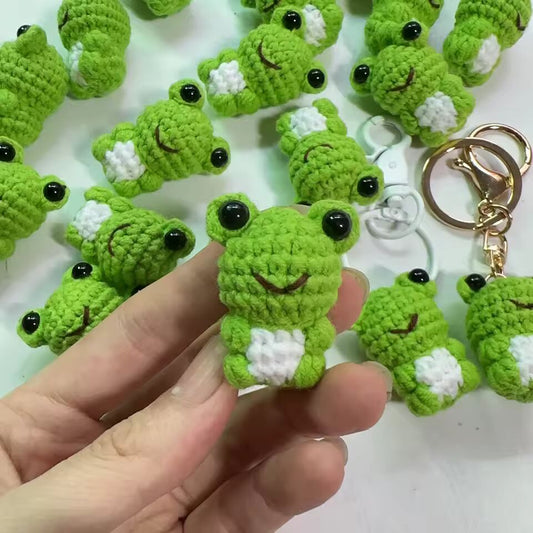 Handmade 3.5cm Cute Knitting Mini Fudge Frog Keychain Creative Crochet Keyrings For Car Key Accessories Doll Keyrings Wholesale